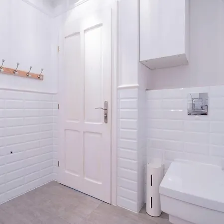 아파트 Old Town Skylight Apartament-laciarska As